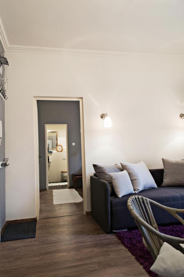 Adorable, Cosy Apartment At The Heroes' Square ブダペスト エクステリア 写真