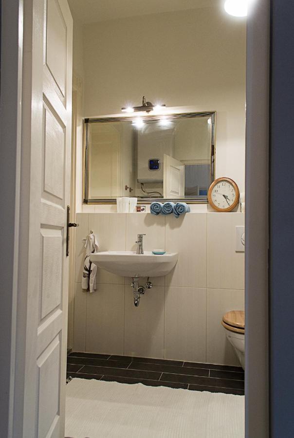 Adorable, Cosy Apartment At The Heroes' Square ブダペスト エクステリア 写真