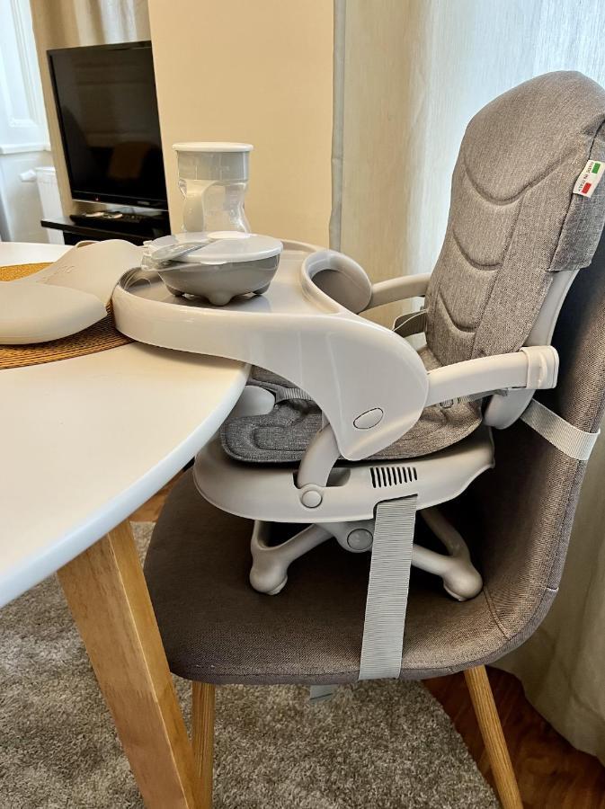 Adorable, Cosy Apartment At The Heroes' Square ブダペスト エクステリア 写真